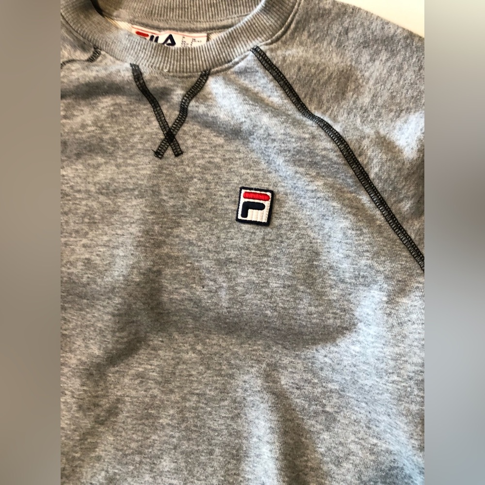 Fila Women's Sweatshirt Size Small Grey Long Sleeve Crewneck; Great Condition - Picture 4 of 5